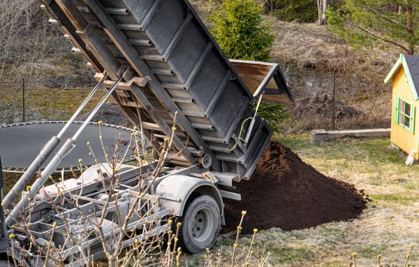 Yard Soil Delivery in Flagstaff